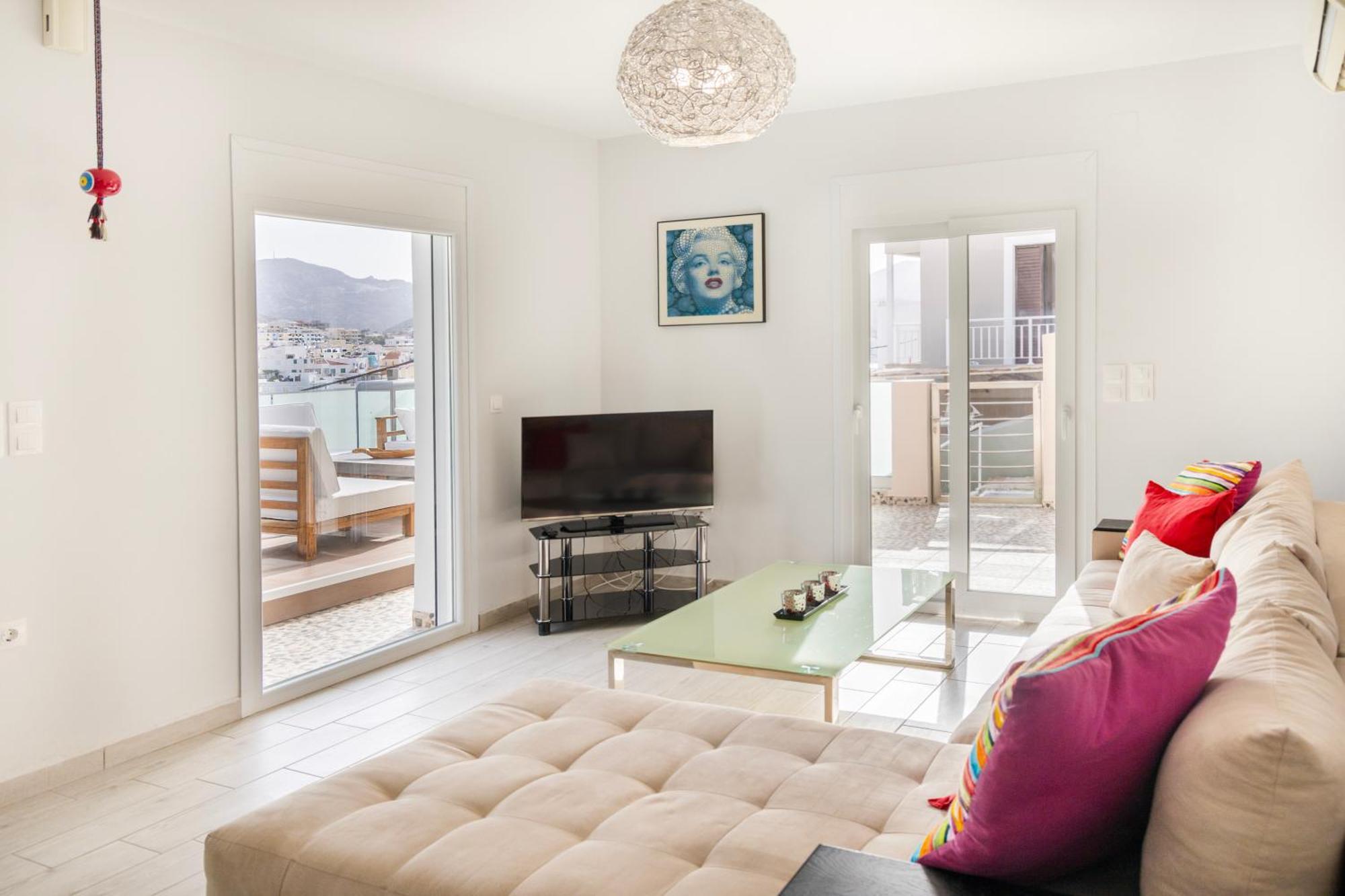 Limani Lux Apartments Karpathos Town  Room photo